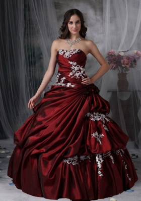 Appliques Burgundy Strapless Ruched Taffeta Quinceanera Dress