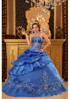 Appliques Blue Strapless Organza Beading Quinceanera Dress