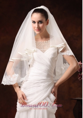 Scalloped Lace Edge Two-tier Wedding Veils Elbow