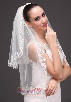 Lace Applique Two-tiered Tulle Wedding Veil