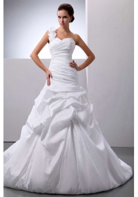 A-line Pick-ups Wedding Gown With One Shoulder Train