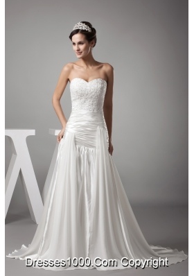 A-line Sweetheart Court Train Appliques Wedding Dress