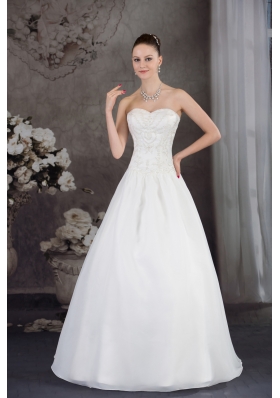 A-line Sweetheart Organza Appliques With Beading Wedding Dress