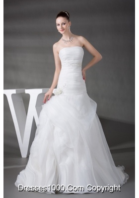 A-line Pick-ups Ruching Appliques Strapless Wedding Dress