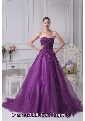 Appliques Sweetheart A-Line Chapel Train Wedding Dress in Purple