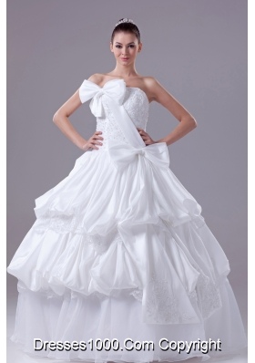 Bowknot Gorgeous Long Ball Gown Strapless Wedding Dress