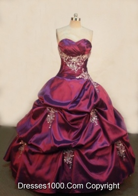 Luxurious Ball Gown Sweetheart Floor-length Quinceanera Dresses Appliques