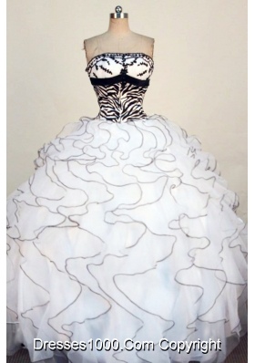 2013 Exquisite Ball Gown Strapless Floor-Length White Appliques Quinceanera Dresses