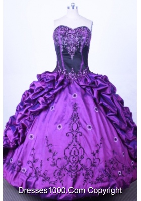 Luxuriously Ball Gown Sweetheart Floor-length Purple Taffeta Quinceanera dress