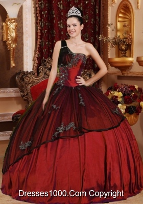 One Shoulder Beading and Appliques Burgundy Quinceanera Dresses Gowns
