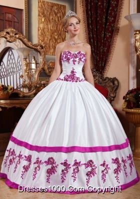 Puffy Sweetheart White Quinceanera Dress with Fuchsia Appliques