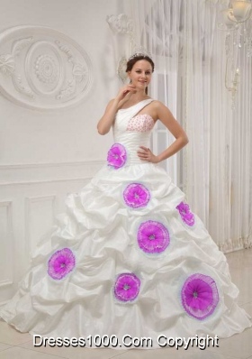White One Shoulder Beading and Hand Made Flowers Dresses For a Quinceanera