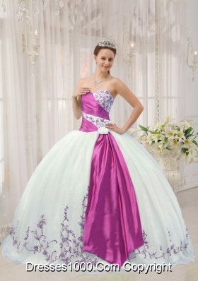 White Puffy Sweetheart Sweet 16 Dresses with Embroidery