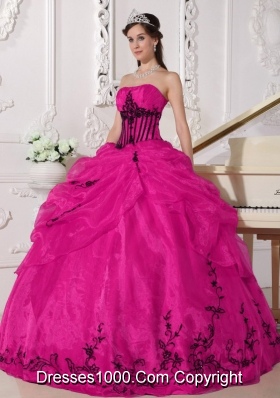 Puffy Strapless Pretty Quinceanera Gowns with Appliques