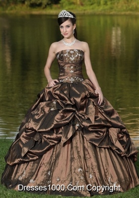 2014 Strapless Quinceanera Dress with Beading and Pick-ups
