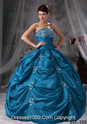 Puffy Strapless Appliques Taffeta Simple Quinceanera Dresses