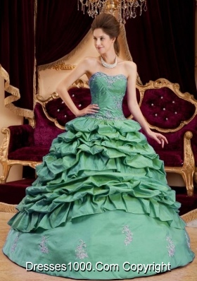Turquoise Sweetheart Quinceanera Dresses with Appliques and Pick-ups