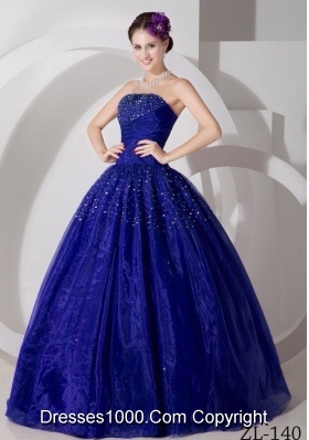 2014 Elegant Princess Sweetheart with Ruching and Beading Quinceanera Gowns