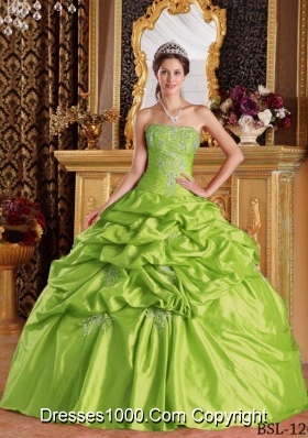 2014 Puffy Strapless Spring Green Quinceanera Dresses with Appliques