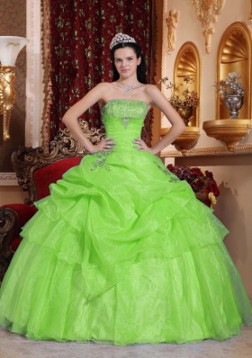 2014 Ball Gown Organza Beading Quinceanera Dresses with Strapless