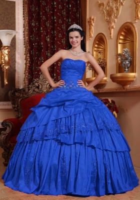 2014 Puffy Sweetheart Beading and Appliques Quinceanera Dresses