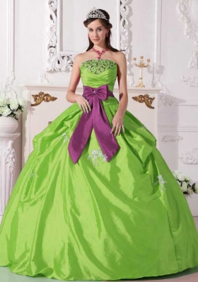 Cheap Ball Gown Strapless Taffeta Beading Quinceanera Dresses