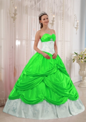 Elegant Sweetheart Appliques 2014 Spring Sweet 16 Dresses