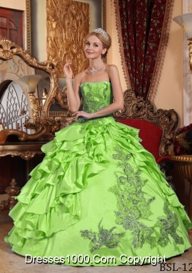 Discount Strapless Quinceaneras Dress with Appliques and Ruffles