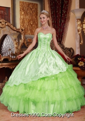 Sweetheart Oragnza Quinceanera Gowns with Embroidery and Layers