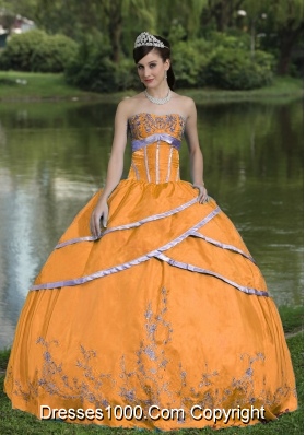 Pretty Orange Puffy Quinceanera Gowns with Embroidery