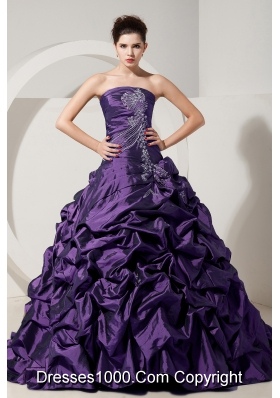 2014 Eggplant Purple Princess Strapless Brush Tain Quinceanera Gowns with Pick-ups