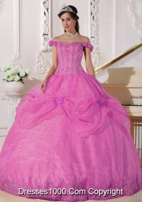 Rose Pink Off The Shoulder Organza Quinceanera Gowns with Appliques and Flowers