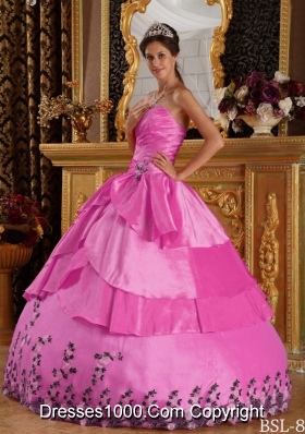 Rose Pink Princess Sweetheart Quincenera Dresses with Appliques