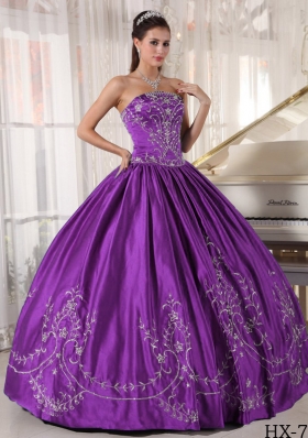 Discount Puffy Strapless Sweet Sixteen Dresses with Embroidery