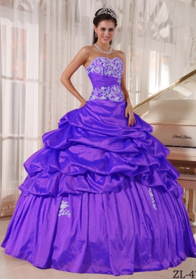 Purple Sweetheart Taffeta Sweet 16 Dresses with Appliques and Pick-ups