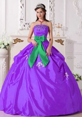 2014 Purple Ball Gown Strapless Beading Quinceanera Dress with Sash