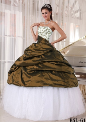 Beautiful Strapless Quinceanera Gowns with Embroidery and Pick-ups