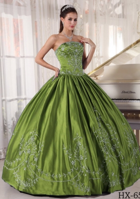 Olive Green Strapless Sweet Sixteen Dresses with Embroidery