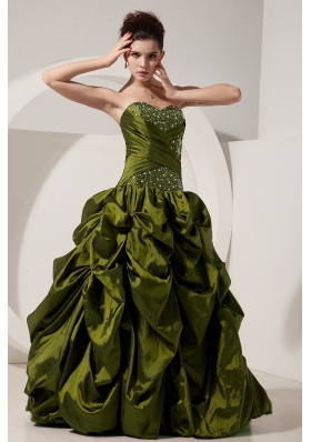 Olive Green Princess Sweetheart Sweet Sixteen Dresses with Pick-ups and Beading