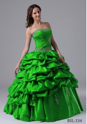 2014 Popular Puffy Pick-ups Quinceanera Dress with Beading and Pick-ups