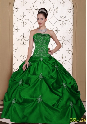 Embroidery Strapless Modest Quinceanera Dresses with Pick-ups