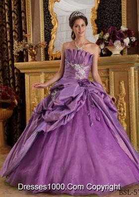 Ball Gown Strapless Appliques Taffeta Quinceanera Dress