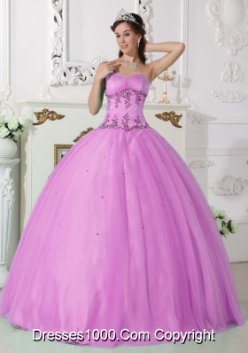 Lilac Ball Gown Sweetheart Quinceanera Gowns with Appliques and Beading