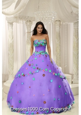 2014 Brand New Appliques Decorate Bodice Strapless Quninceaera Gown