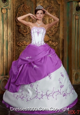Ball Gown Strapless Embroidery Satin Dresses Quinceanera with Floor-length