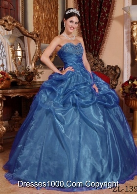 2014 Beautiful Blue Ball Gown Sweetheart Quinceanera Dress with Beading and Pick-ups