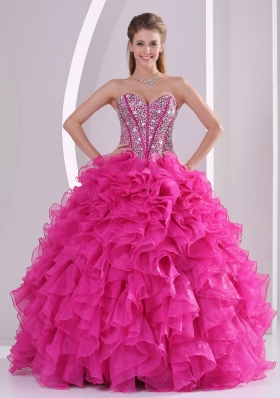 2015 Fuchsia Ruffles Ball Gown Sweetheart Beaded Decorate Quinceanera Gowns