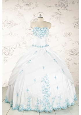 Modest Appliques Quinceanera Dresses in White for 2015