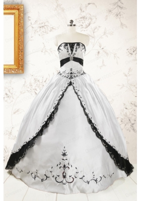 2015 Customize Embroidery White and Black Quinceanera Dresses