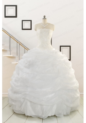 Pretty White Strapless 2015 Quinceanera Dresses with Beading